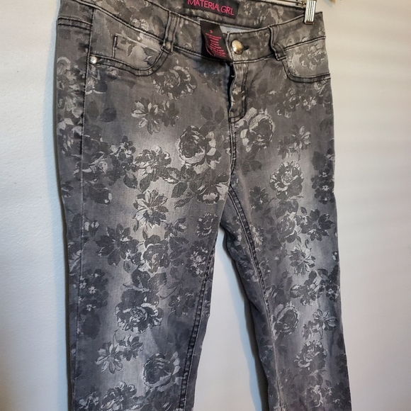 Material Girl Floral Print Grey Skinny Jeans - Size 3 - Picture 3 of 8